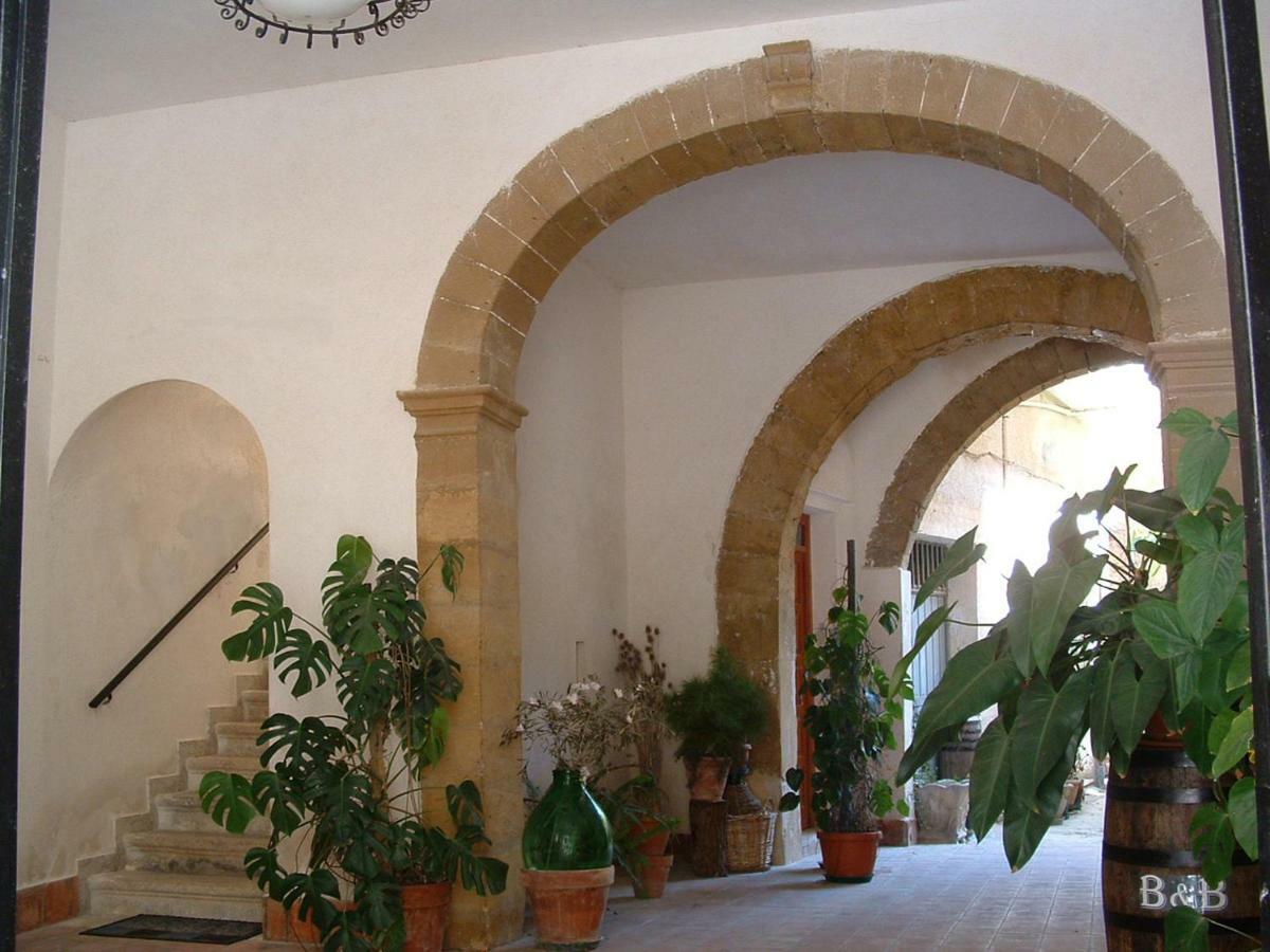 La Corte Di Zaccaria Mazara del Vallo Bagian luar foto
